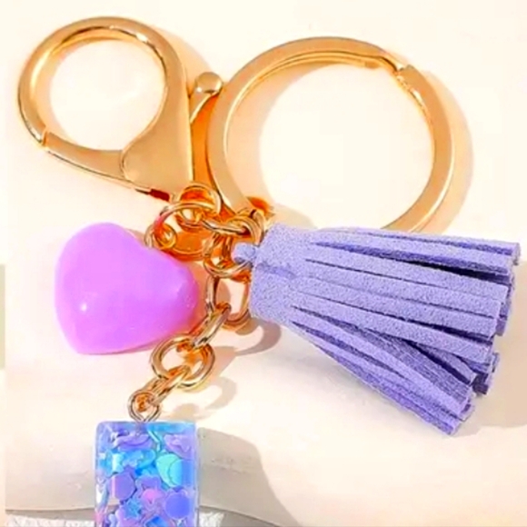 NEW! Resin Letter "L" Initial Keychain Purse Charm w/ Heart 💗 & Tassel - Picture 2 of 6